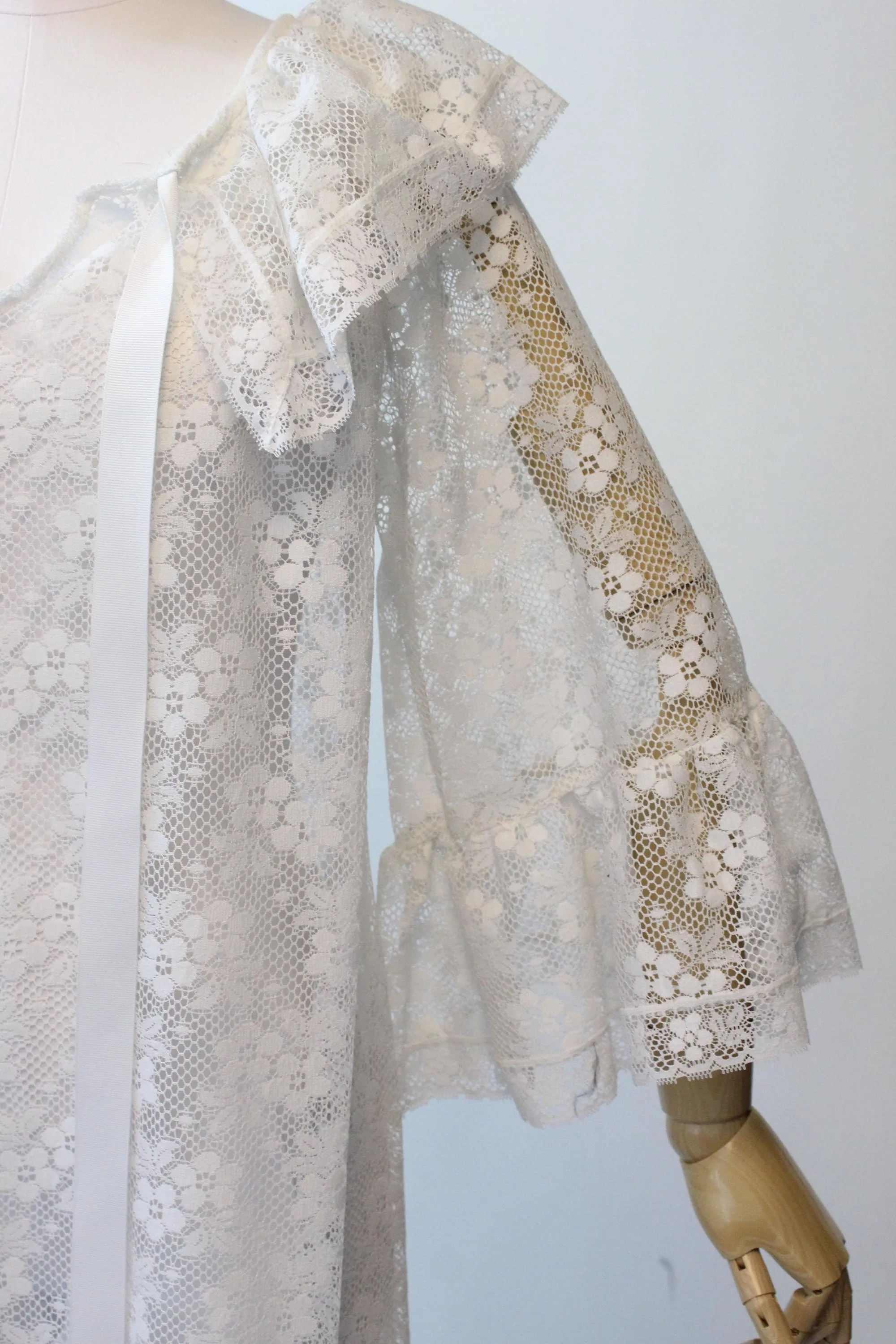 1970s DAVID BROWN white lace lounge dress medium | new fall winter