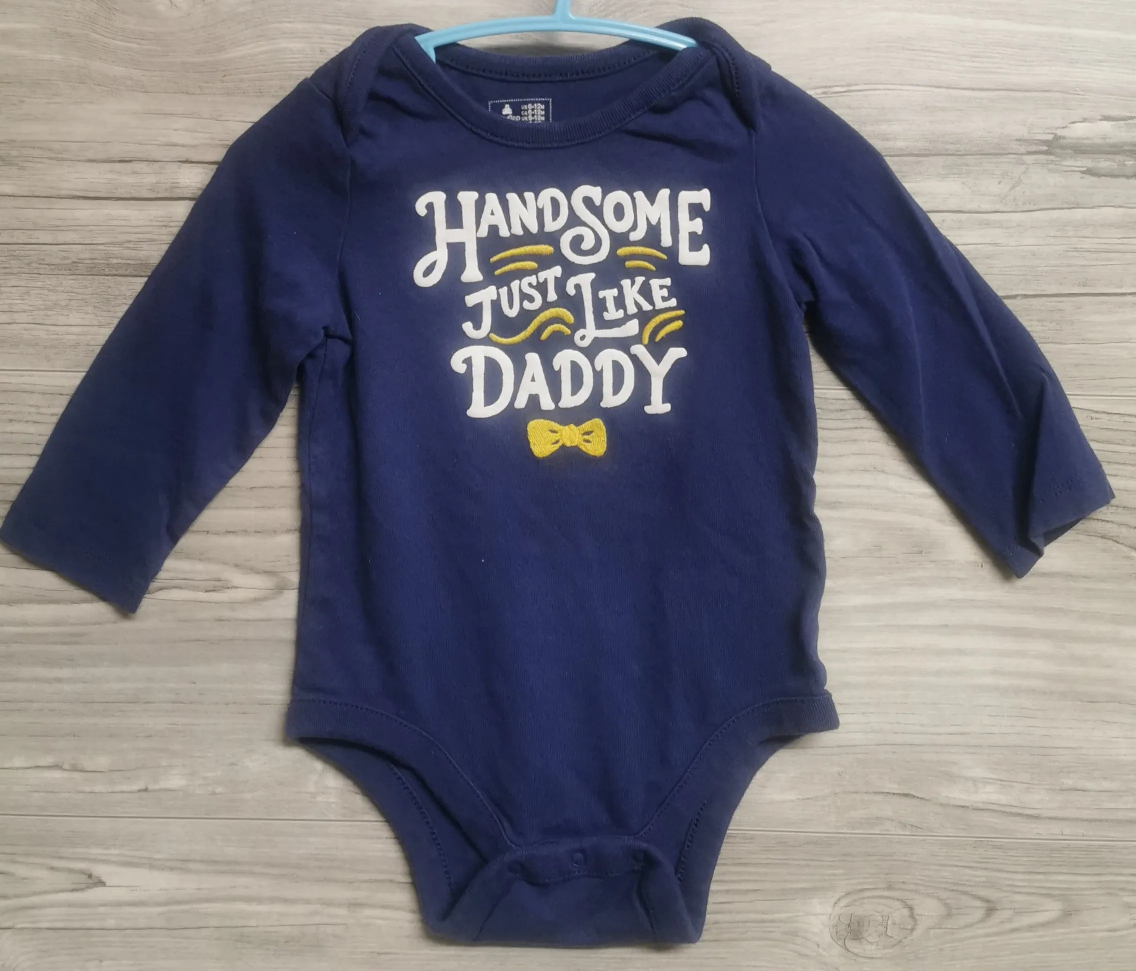 BABY BOY SIZE 6/12 MONTHS - Baby GAP & PEKKLE, 2 Pack Graphic Onesies NWT / EUC B50