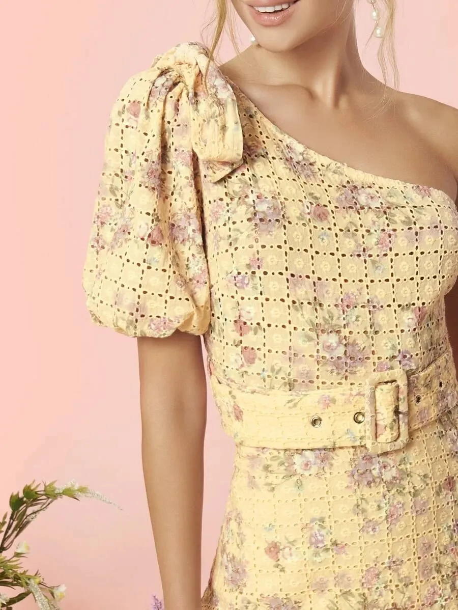 CM-DS302929 Women Trendy Bohemian Style One Shoulder Asymmetrical Ruffle Hem Belted Schiffy Dress