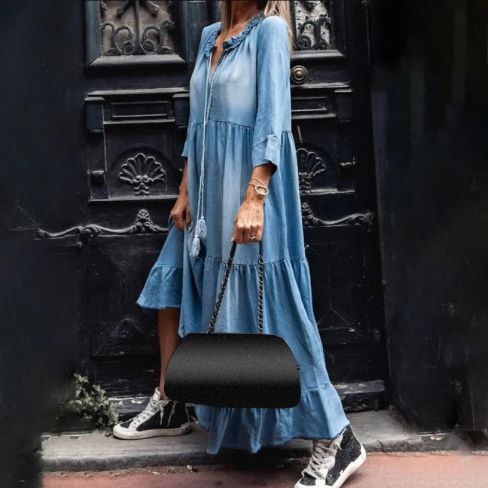 Comfortable and fashionable long V-neck maxi dress