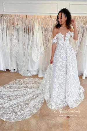 Gorgeous A-line Off-the-Shoulder Wedding Dresses With Lace Appliques, MW954