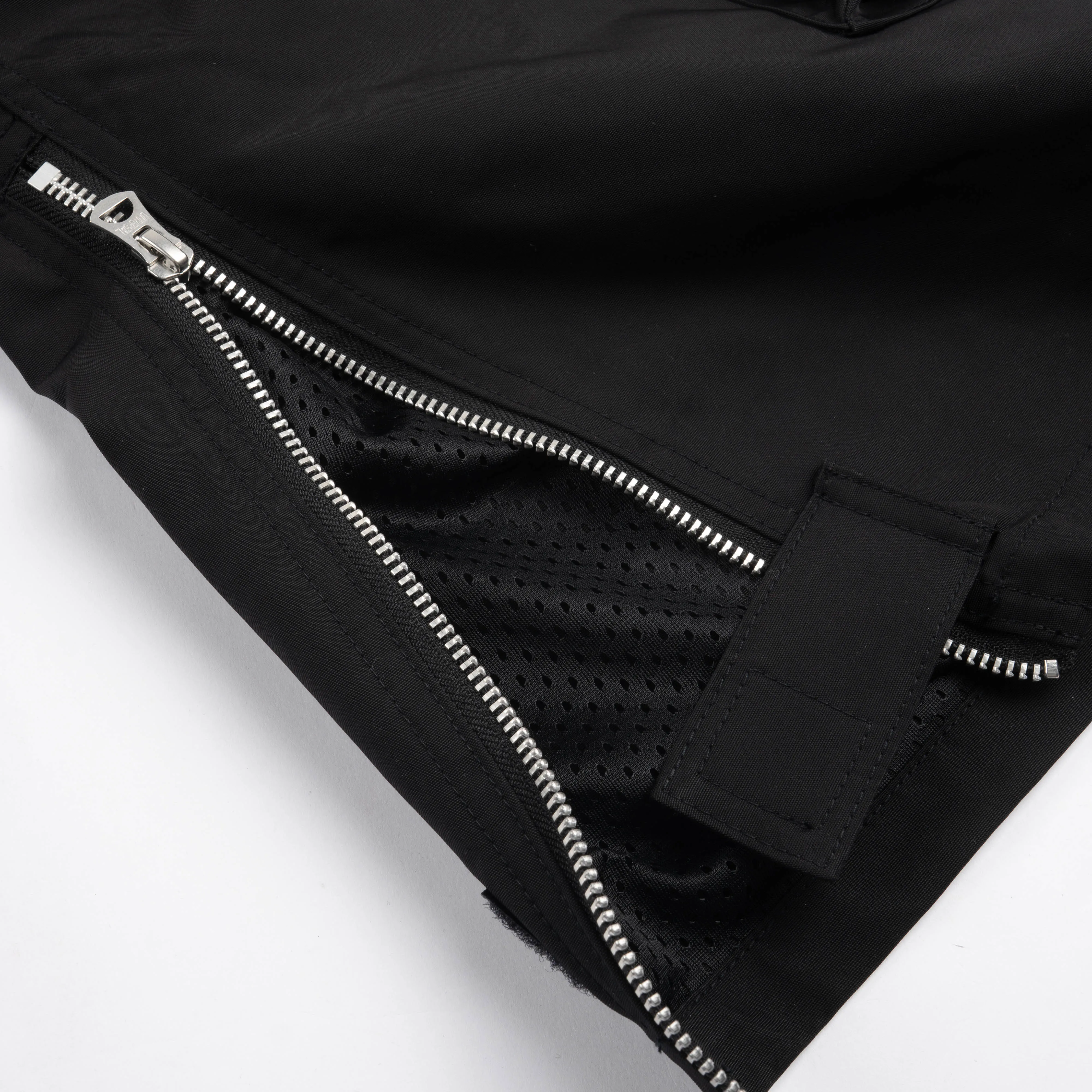 JW MAN Wide-Fit Cargo Pants Black WM-P007-051