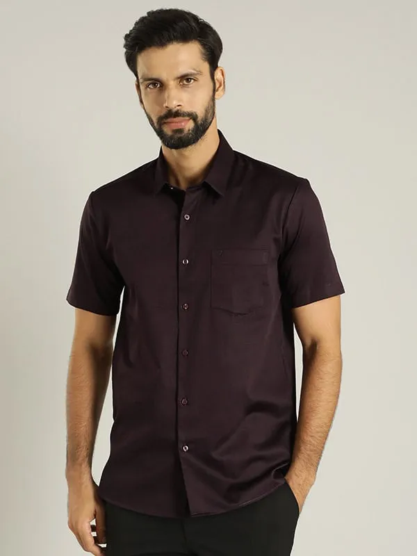 Men Solid Half Sleeve Cotton Stretch Shirt