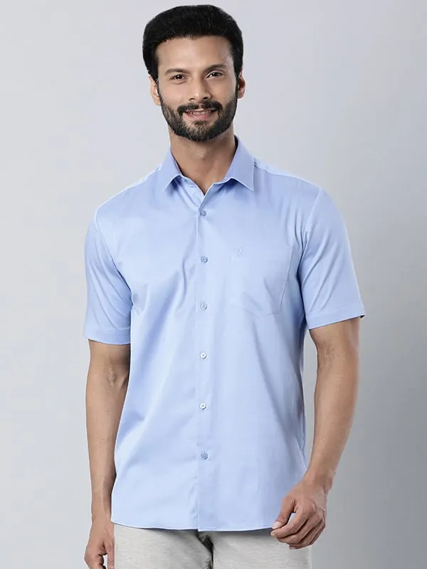 Men Solid Half Sleeve Cotton Stretch Shirt