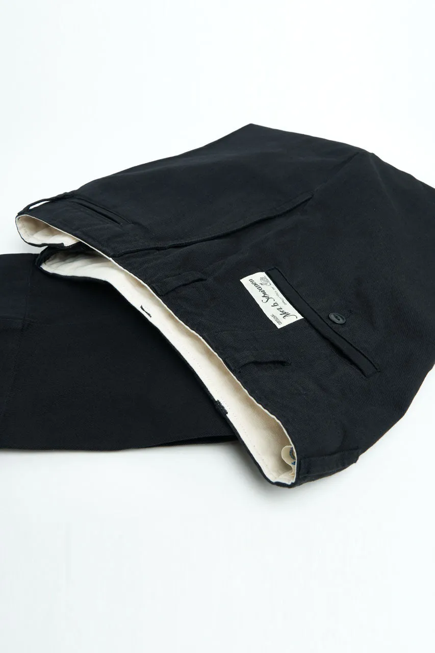 Merz b. Schwanen Relaxed Chino "01" Organic Cotton Deep Black