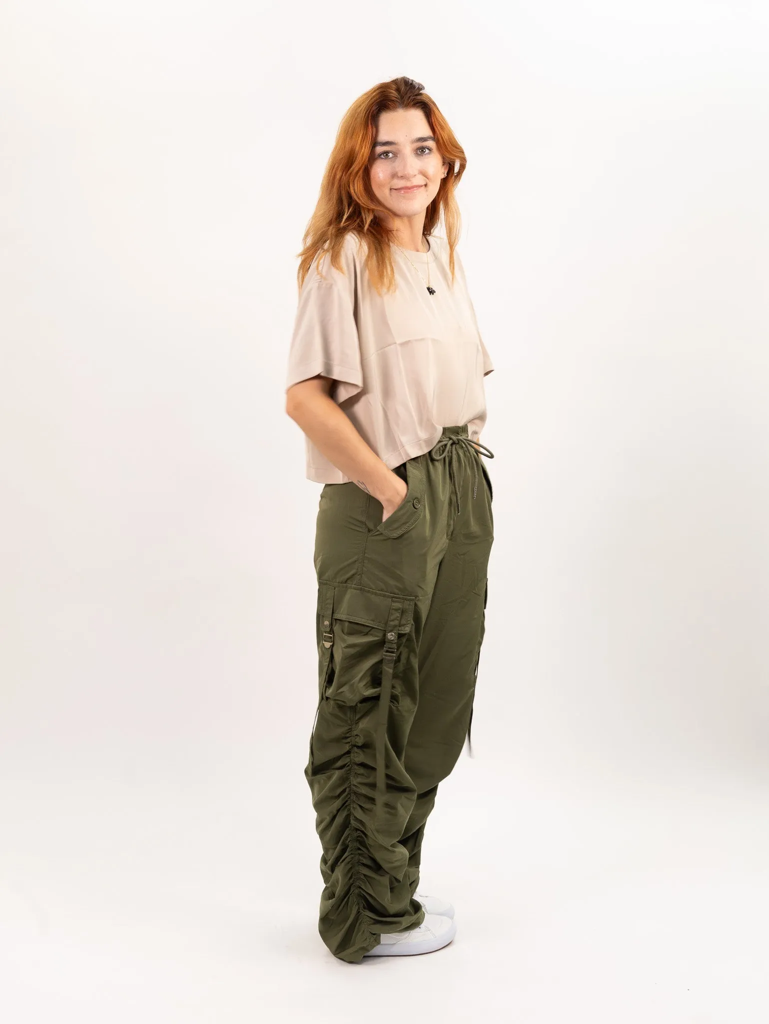 Moon River Wide Leg Ruched Bungee Cargo Pants - Olive