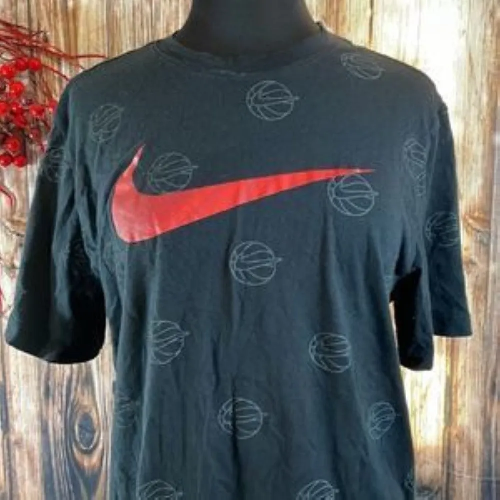 Nike Men's Swoosh Basketball Logo Graphic T-Shirt, Black - Large