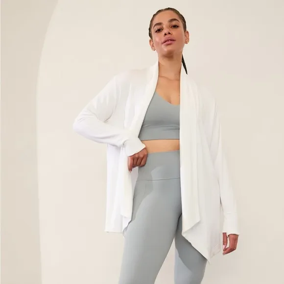 NWT Athleta Pranayama Bright White Wrap Size Large.