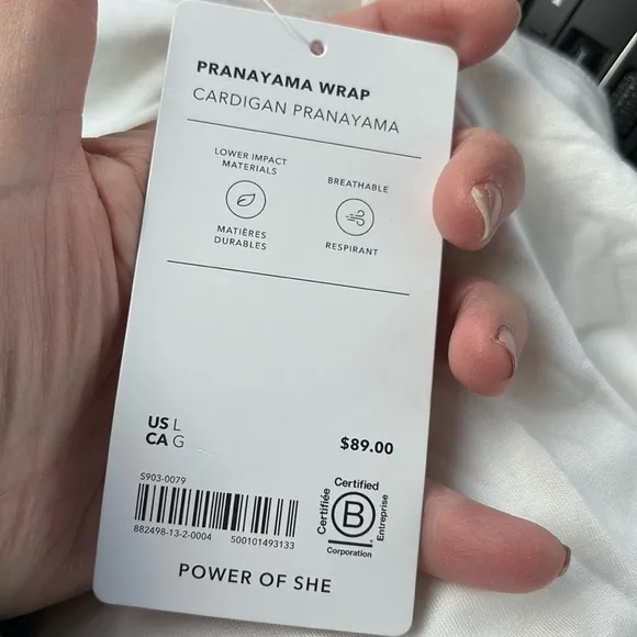 NWT Athleta Pranayama Bright White Wrap Size Large.