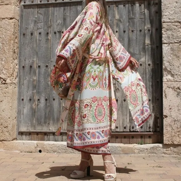 NWT ZARA Light Pastel Floral Printed Long Belted Kimono Robe