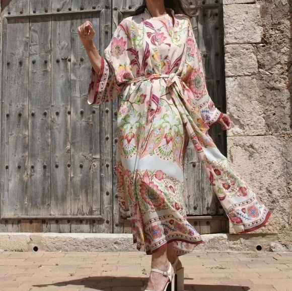 NWT ZARA Light Pastel Floral Printed Long Belted Kimono Robe