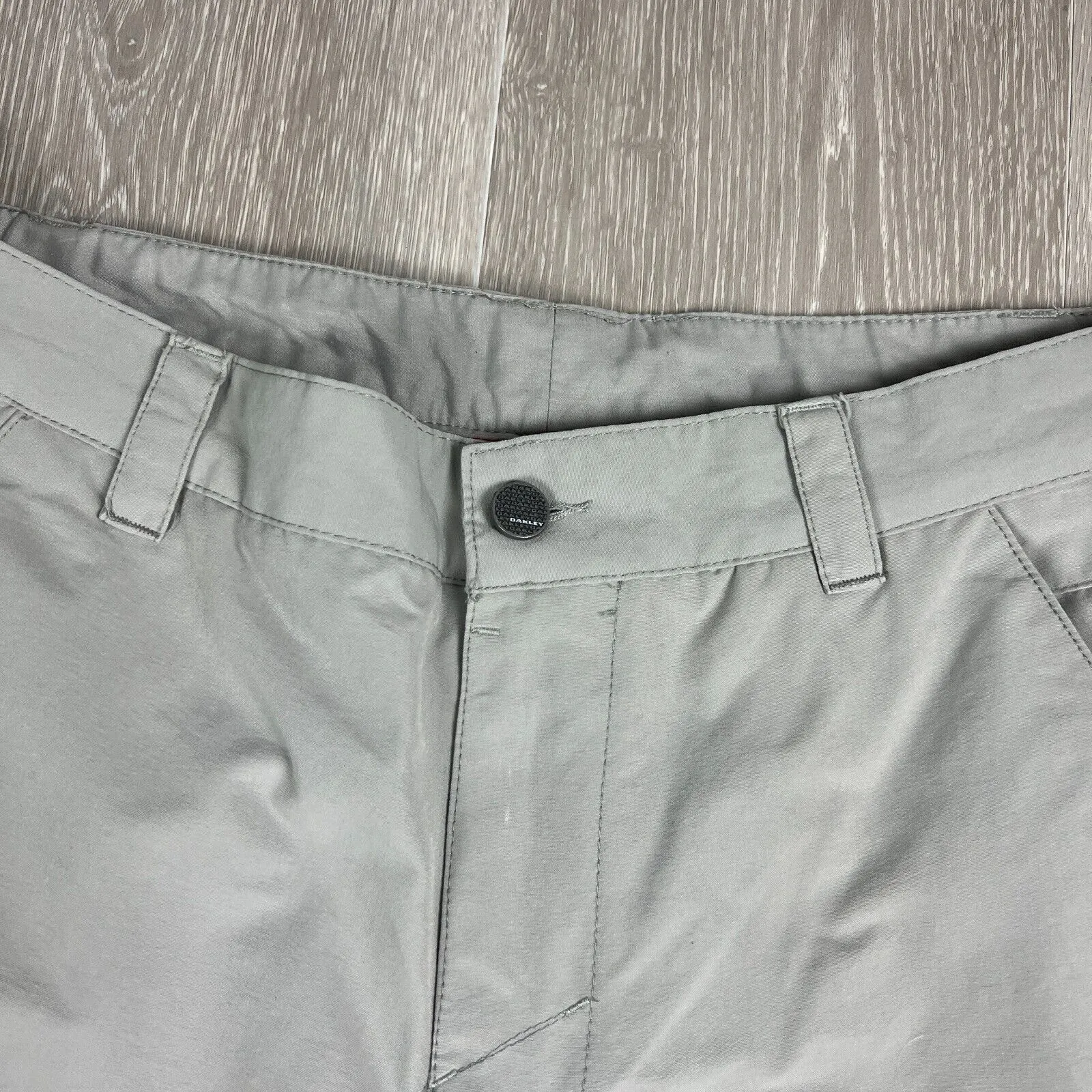Oakley Mens Grey Chinos Size 34 Approx
