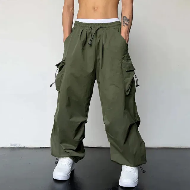 StreetFusion Herren Überdimensionierte Cargo Fallschirmhosen mit Jaggy-Design