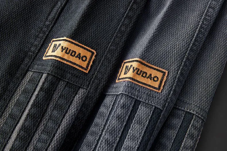 Stylish Chino with Label Detailing and Breathable Fabric