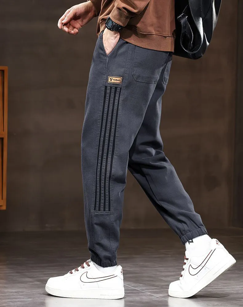 Stylish Chino with Label Detailing and Breathable Fabric