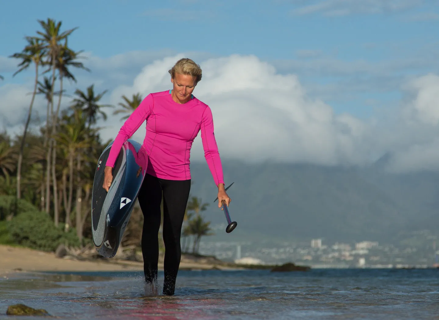 The Kanaha Hydrophobic Shirt for Women - Hibiscus Pink (Blue Atoll)