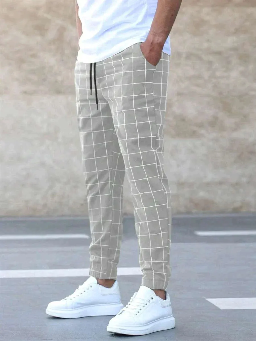 Trend-Setter: Karierte Chinos mit Seitentaschen