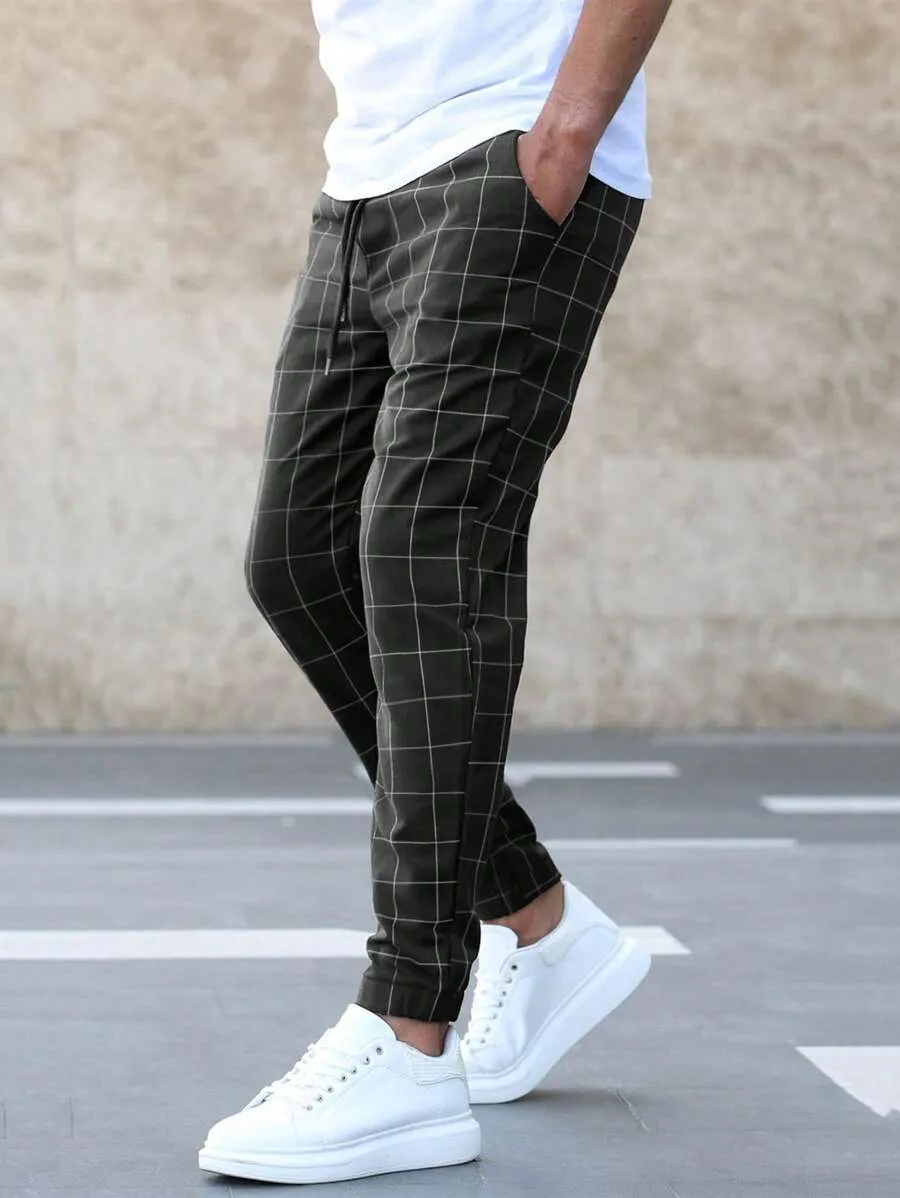 Trend-Setter: Karierte Chinos mit Seitentaschen