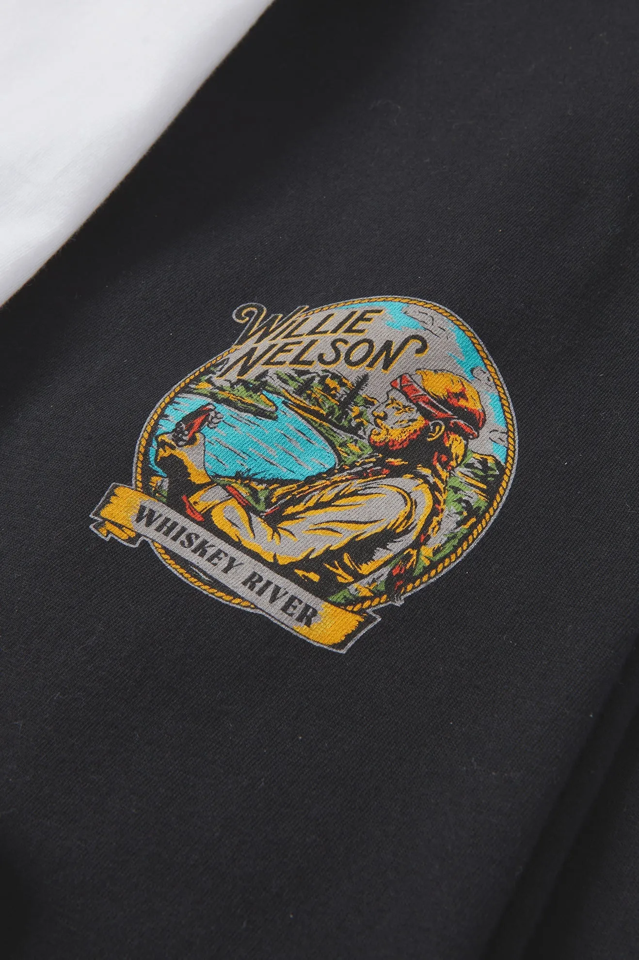 Willie Nelson Whiskey River S/S Tailored Tee - Black