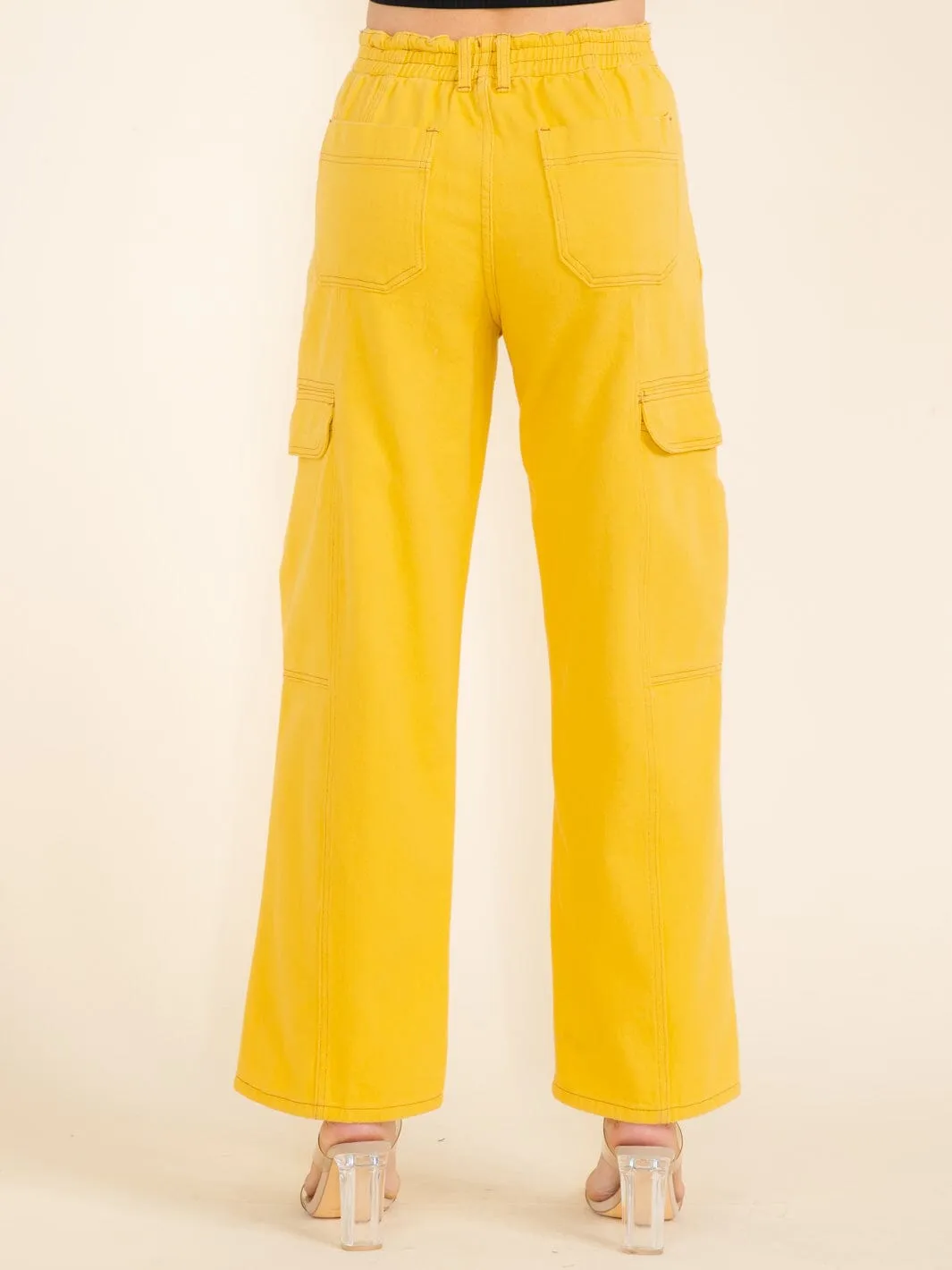 WOMEN'S BUTTON CLOSURE CARGO POCKETS WIDE LEG DENIM PANTS